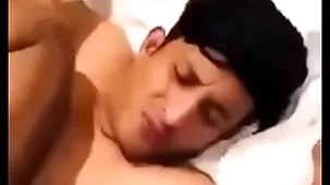 Este chacal viene a mi casa y me da una cogida con leche al final