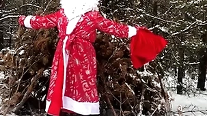 Russian santa claus jerks off his beamy dick in the forest and sends his sperm parliament for the new year 2022!