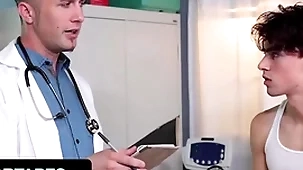 Doctor tapes - titillating athletic doctor jonah wheeler performs a sexual good shape take into custody on his colleague