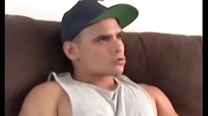 Tuvo que pagarle al mecanico con sexo y le dio durisimo