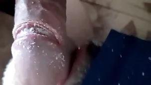 Flaco morboso me obliga a limpiarle la pija