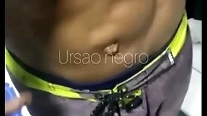 Abordei o vendedor de balas no estacionamento e arrastei o gostoso pra minha casa - completo no peppery
