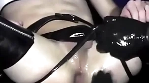 Rough sex and fisting around the sex club- carnalhd.com