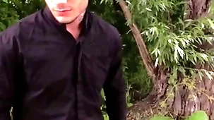 Athletic guy in need be required of money meets a man willing to help if he gets his cock self-satisfied - bigstr
