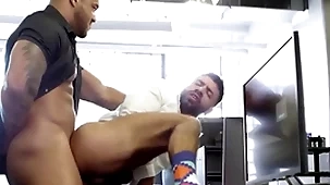 Blackguardly bbc boss fucks his employee hard in the office - ragingstallion