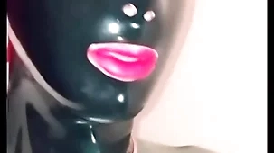 Moni sissy latex