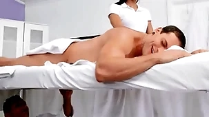 Muscular top bloke fucks lean dude raw in the ass gets caught - reality dudes