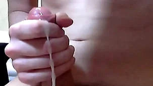 Show off with an increment of cum
